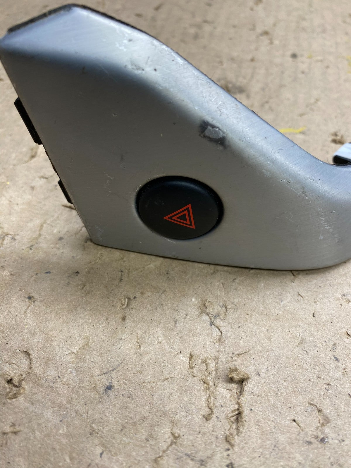 2009-2010 Nissan Murano Dash Trim Panel With Hazard Buttom Switch OEM u4841 DG4