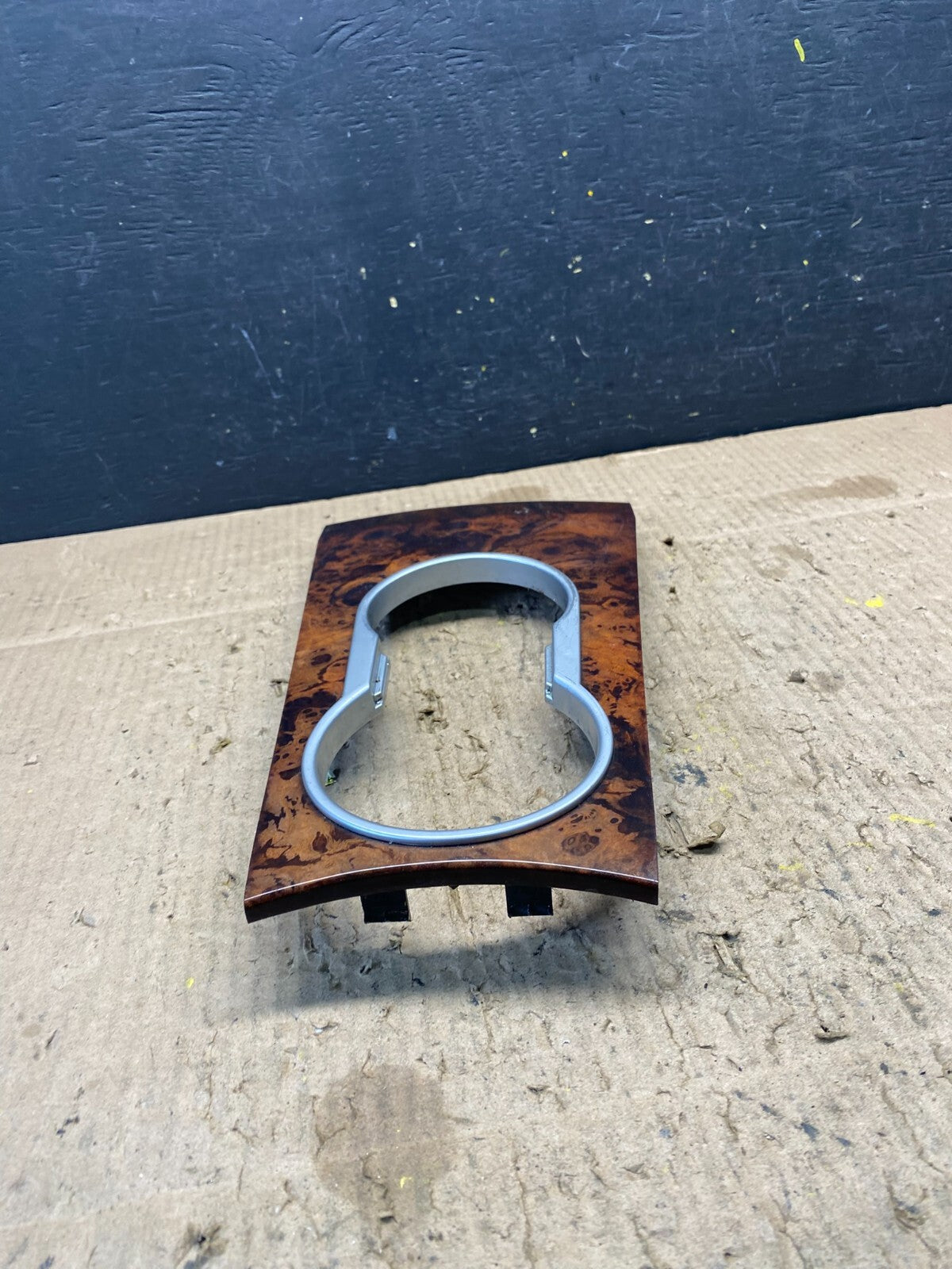 2007-2012 Mercedes GL450 X164 Center Console Cup Holder Bezel Trim OEM N0510 DG1