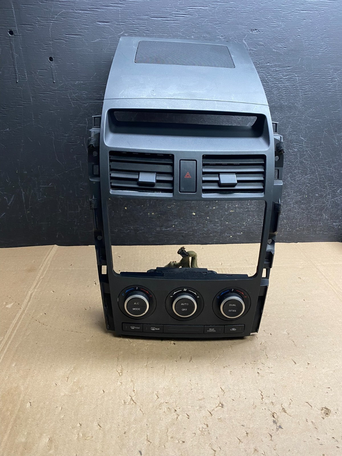 2007 - 2009 Mazda CX-9 Radio Dash Trim Bezel W/Vent AC Climate Control AI6444 DW0