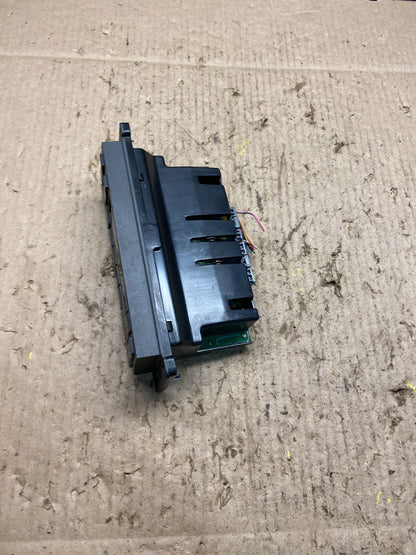 2003 to 2006 Lincoln Town Car OEM Climate Control Panel OEM Q1095 DG4
