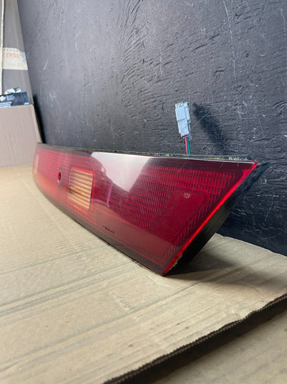 1998-2002 Honda Accord Coupe 2-Door Center Single Tail Light AC9698 DG1