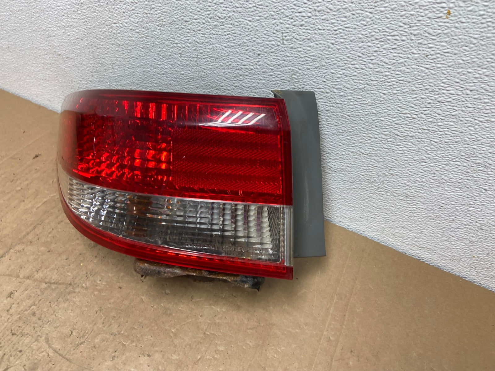 2003 to 2004 Honda Accord Sedan Left Driver Lh Side Tail light AC7267 LK1