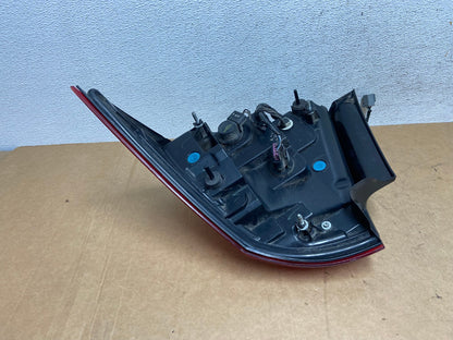 2005 to 2007 Mercury Montego Left Driver LH Side Tail Light AE3099 LK4
