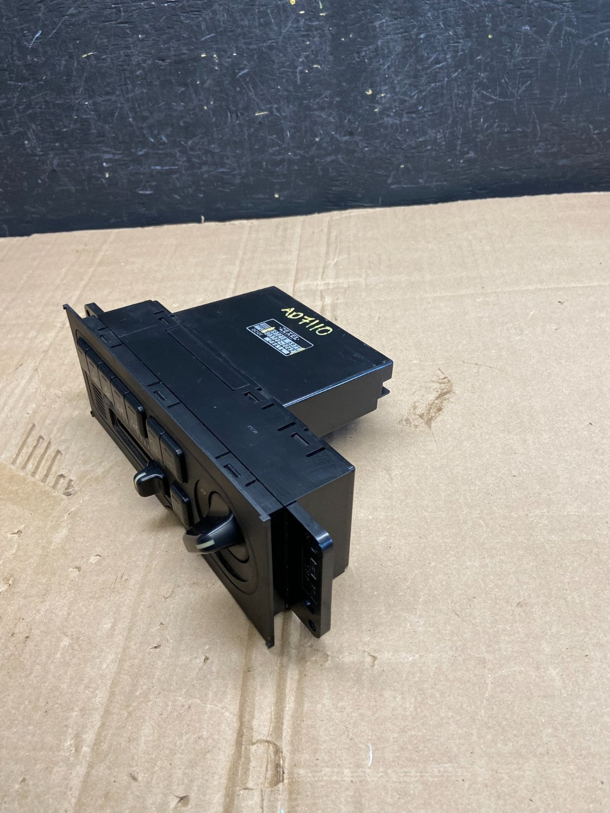 2000 to 2001 Isuzu Trooper Hvac Climate Control Heater A/C ad7110 DG3