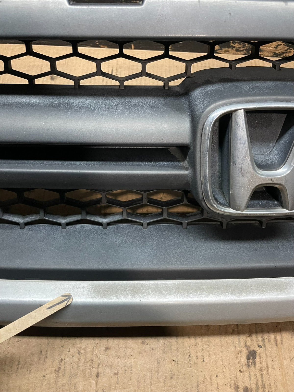 2003 2004 2005 Honda Pilot Front Upper Grill Grille Oem Z8093 DG4
