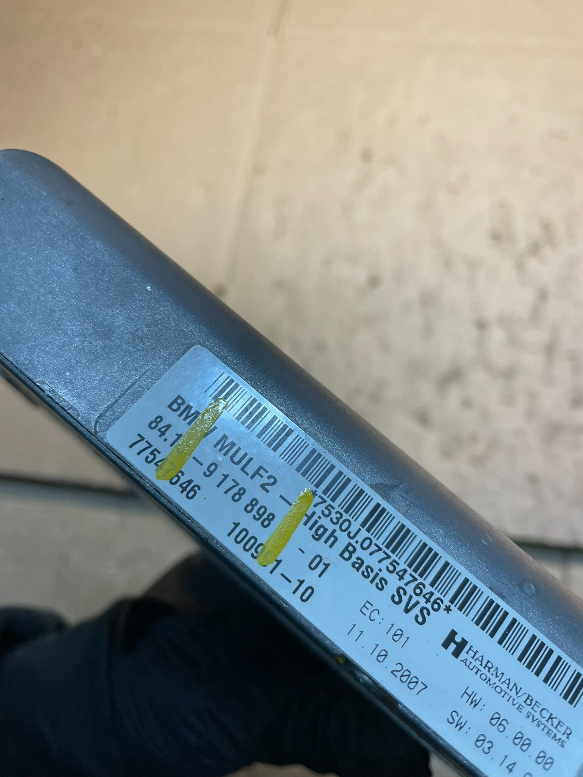 2004 2005 Audi Volkswagen Control Module Computer Telematics OEM w1386 DG6