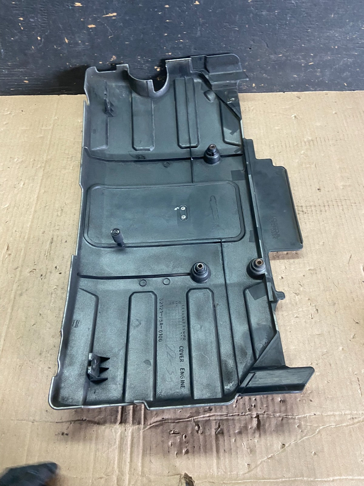 1999 to 2004 Acura RL 3.5L Engine Cover 32121-p5a-0100 p0402 DG6