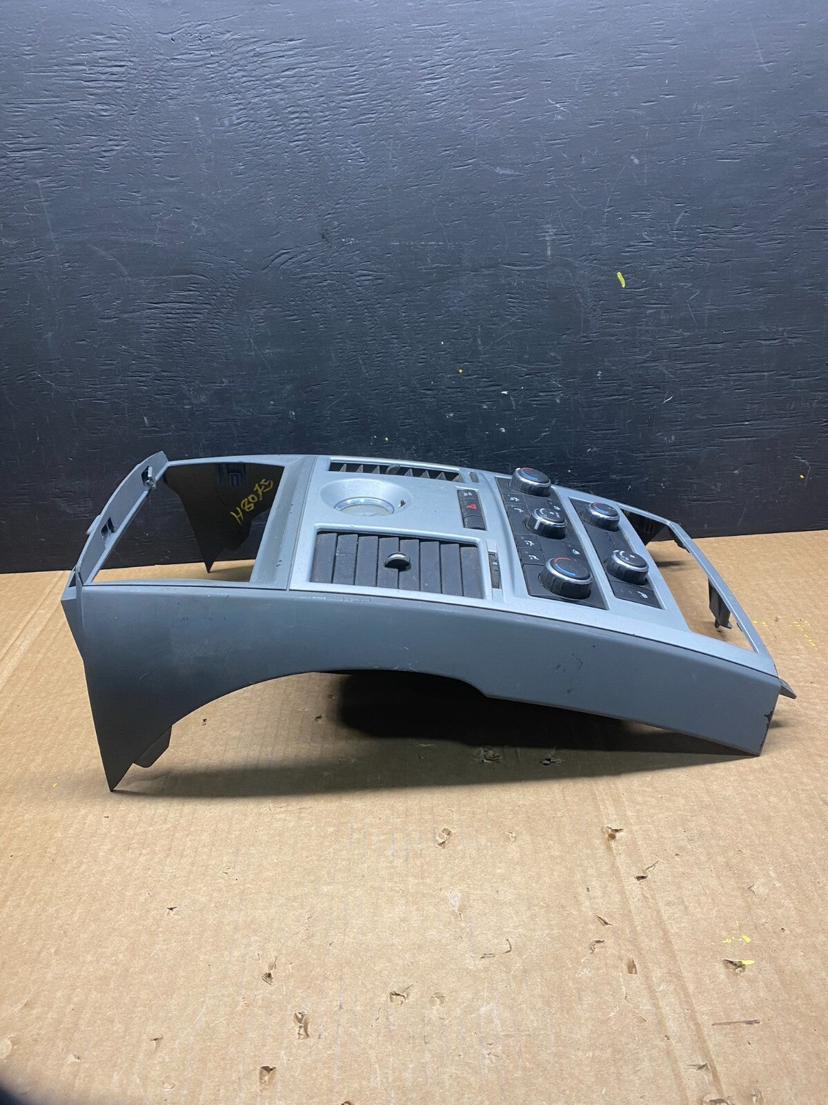 2008 - 2010 Dodge Grand Caravan Radio Bezel Climate Control Heat AC Heater H80754