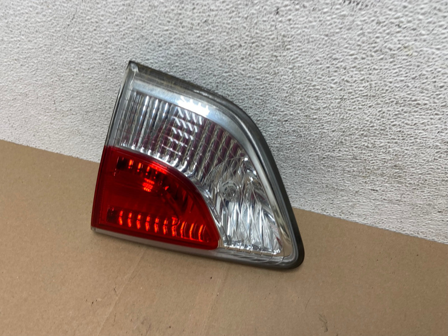 2013 to 2016 Nissan Pathfinder Right Passenger Inner Tail light AE7157 LK1