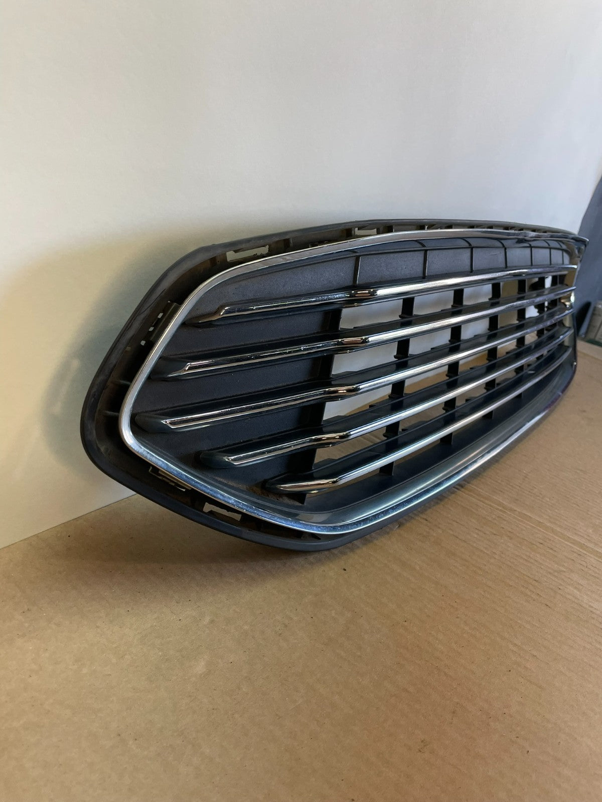 2013 to 2016 Ford Fusion Front Upper Grille Chrome Grill Bumper AF5450 DW2