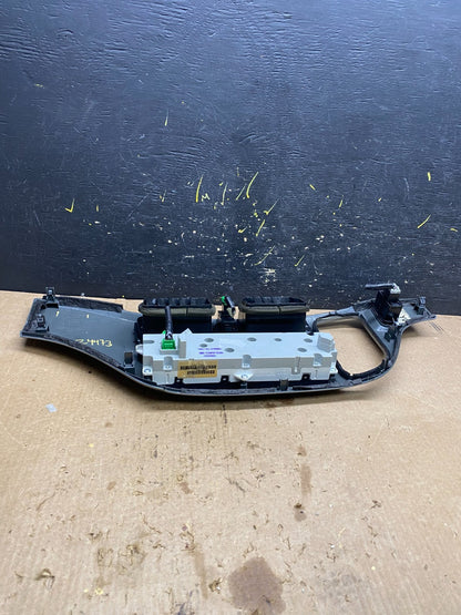 2005 to 2010 Honda Odyssey  Radio Climate Control Dash Trim Bezel Z4473 DG4