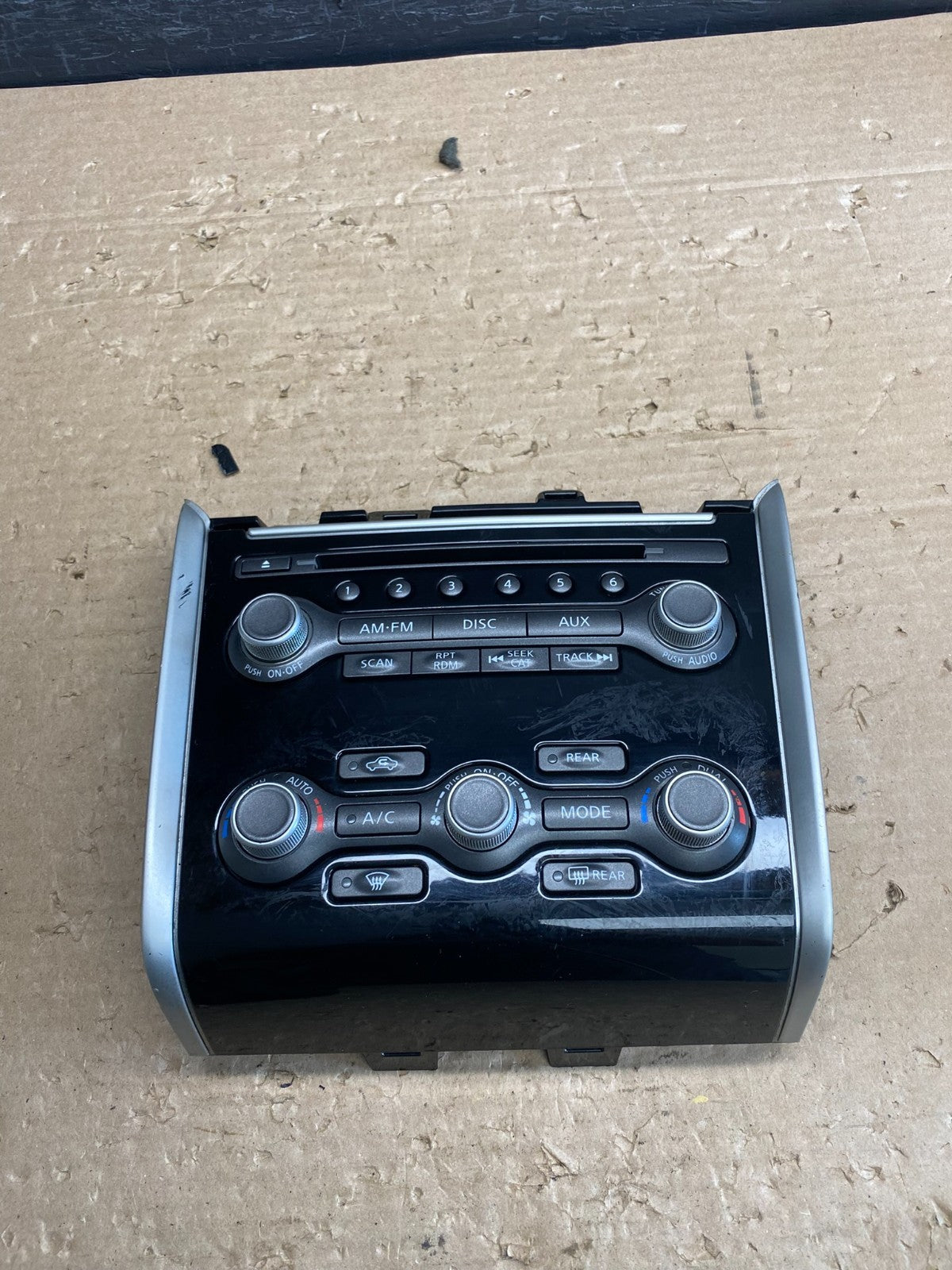 2013 to 2016 Nissan Pathfinder Radio Temperature Climate Control AG8500 DG0