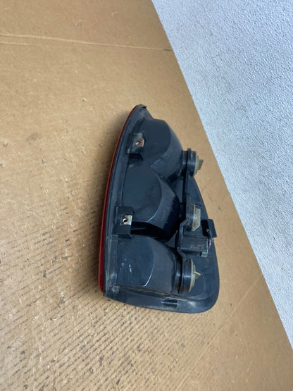 1998 to 2003 Dodge Durango Tail Light Left Driver LH Side AE0194 LK4