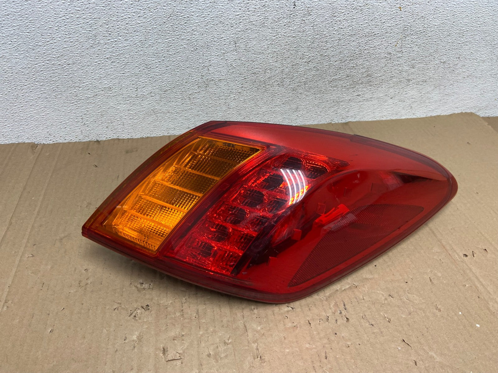 2009 2010 Nissan Murano Right Passenger Rh Side Tail Light AE8975 LK0
