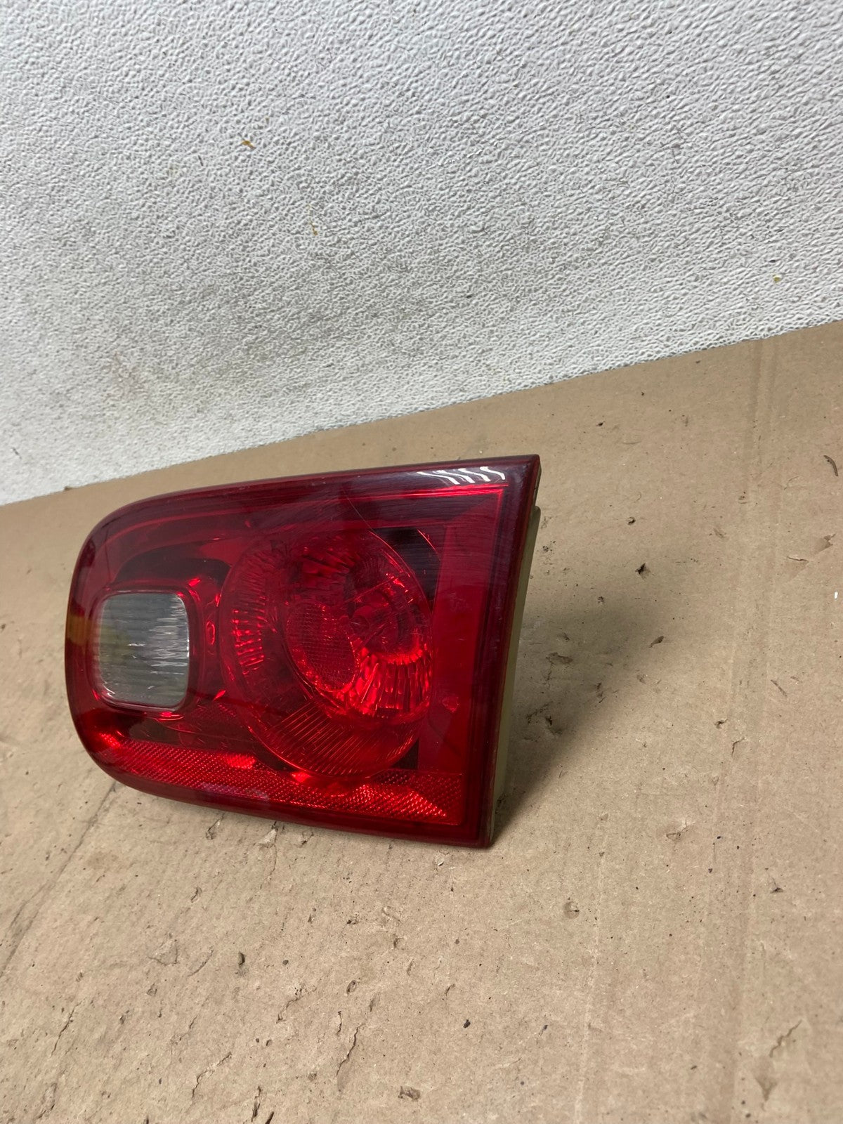 2006 to 2011 Buick Lucerne Right Passenger Side Inner Tail Light AG4931 LK2