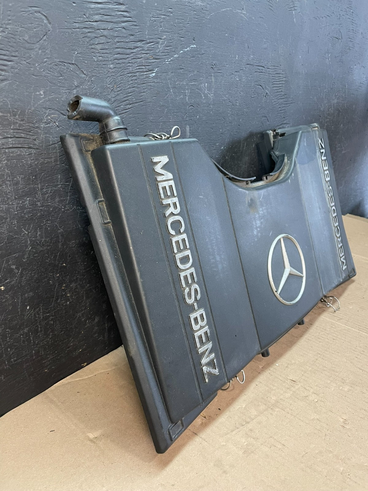 1990 - 1992 Mercedes SL500 R129 Front Top Engine Motor Cover Panel AD8439 DG1