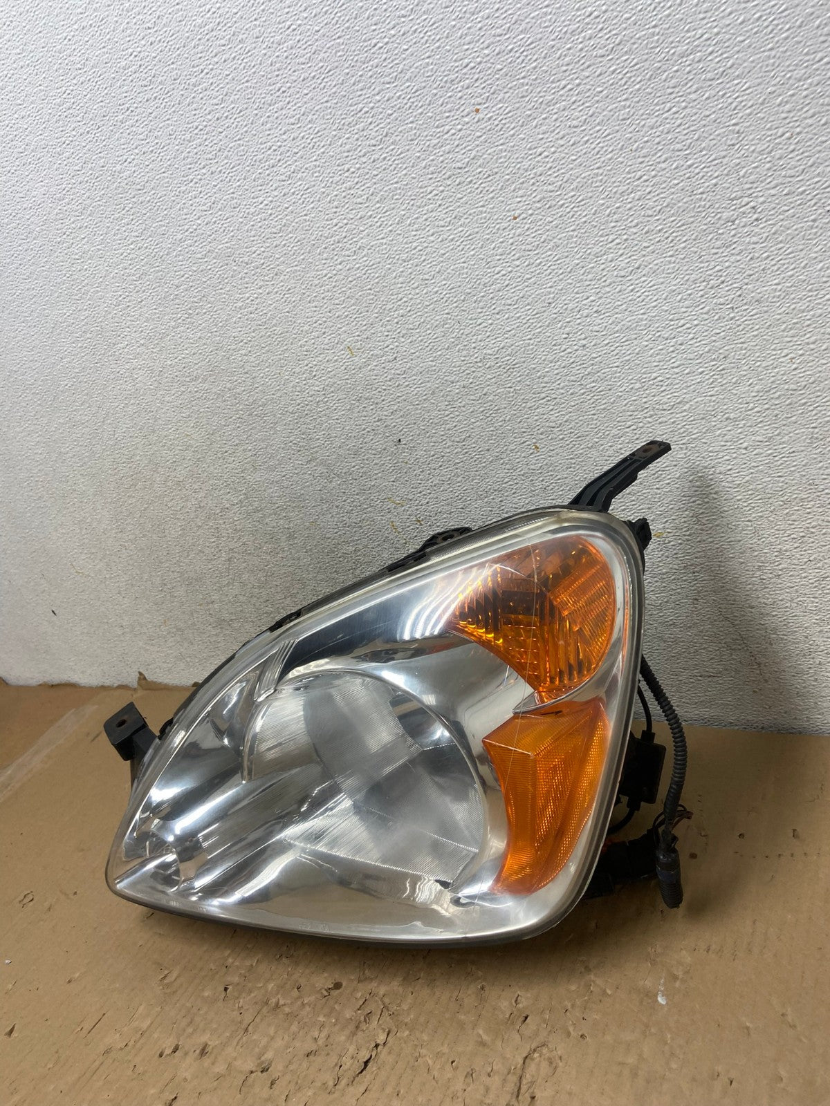 2002 to 2004 Honda Crv Cr-v Left Driver Halogen Headlight DEPO AH2802 LK2