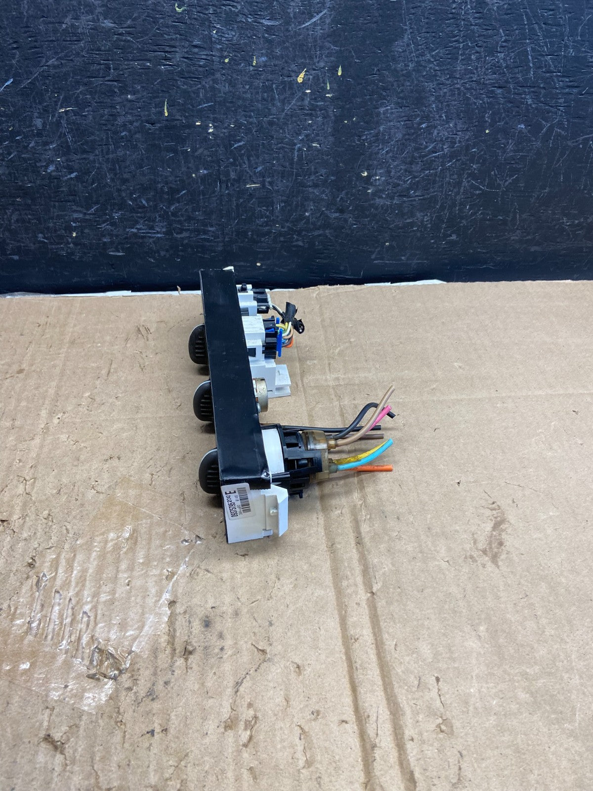 2001 - 2007 GMC Chevrolet Express 1500 Climate Control A/C AE20572
