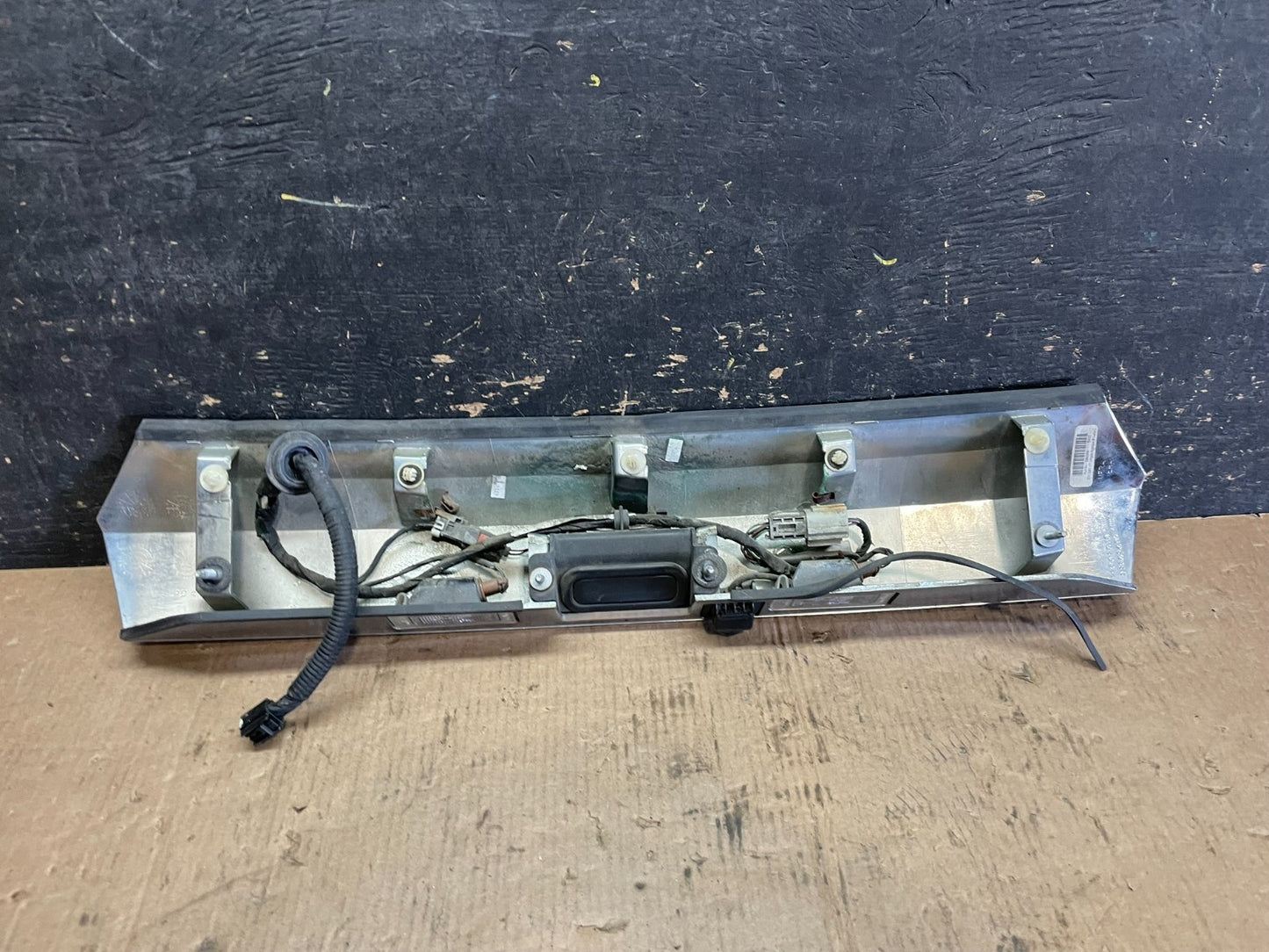 2010-2015 Gmc Terrain Lift Gate Handle Trim Back Up Camera Chrome Panel Z8166 DG6