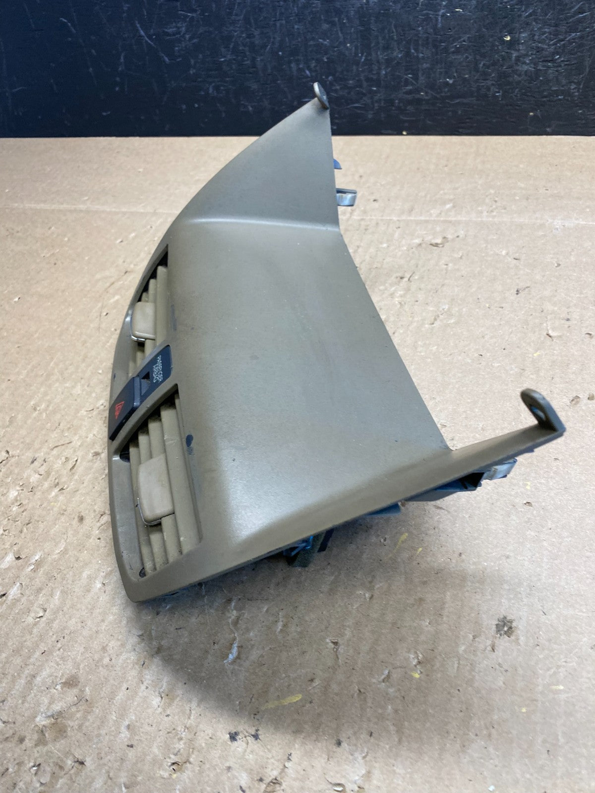 2007 2008 2009 Acura Mdx Center Console Upper Air Vent Hazard Trim AC6561 DG4