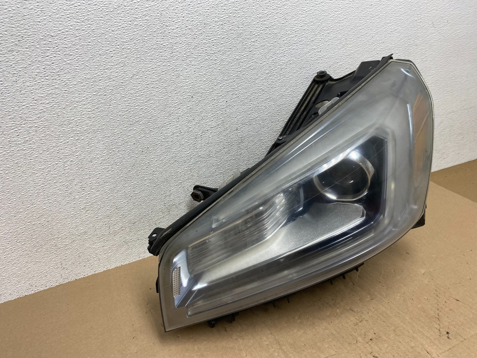2013-2016 Gmc Acadia Left Driver LH Side Led Halogen Headlight AE6761 DW2