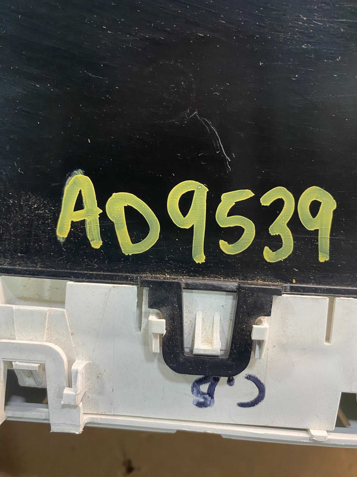 2008 to 2010 Ford F250 SD Super Duty Speedometer Cluster Gauge AD95395