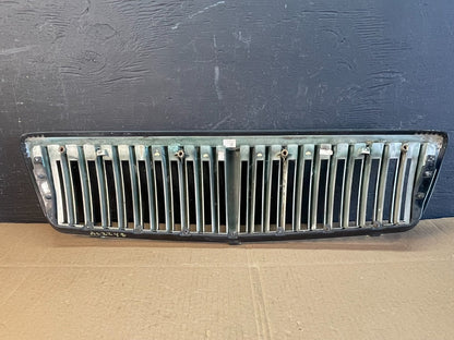 2002 to 2005 Hyundai Azera XG350 Front Upper Grill Grille W/Emblem OEM AC2248 DG4