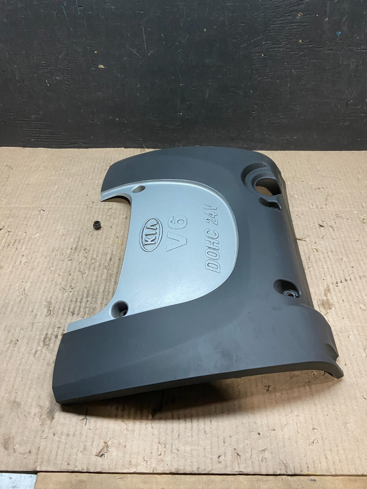 2003 to 2005 Kia Optima V6 24V Engine Cover Motor OEM i3683 DG12