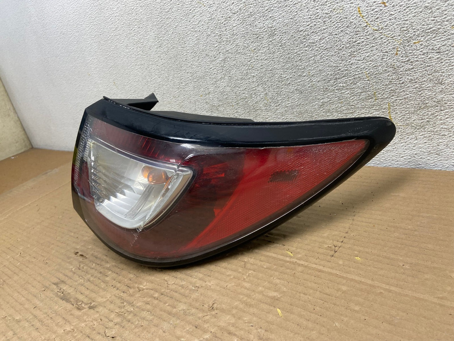 2013 to 2017 Chevrolet Traverse Right Passenger RH Side Tail Light AH0624 LK2