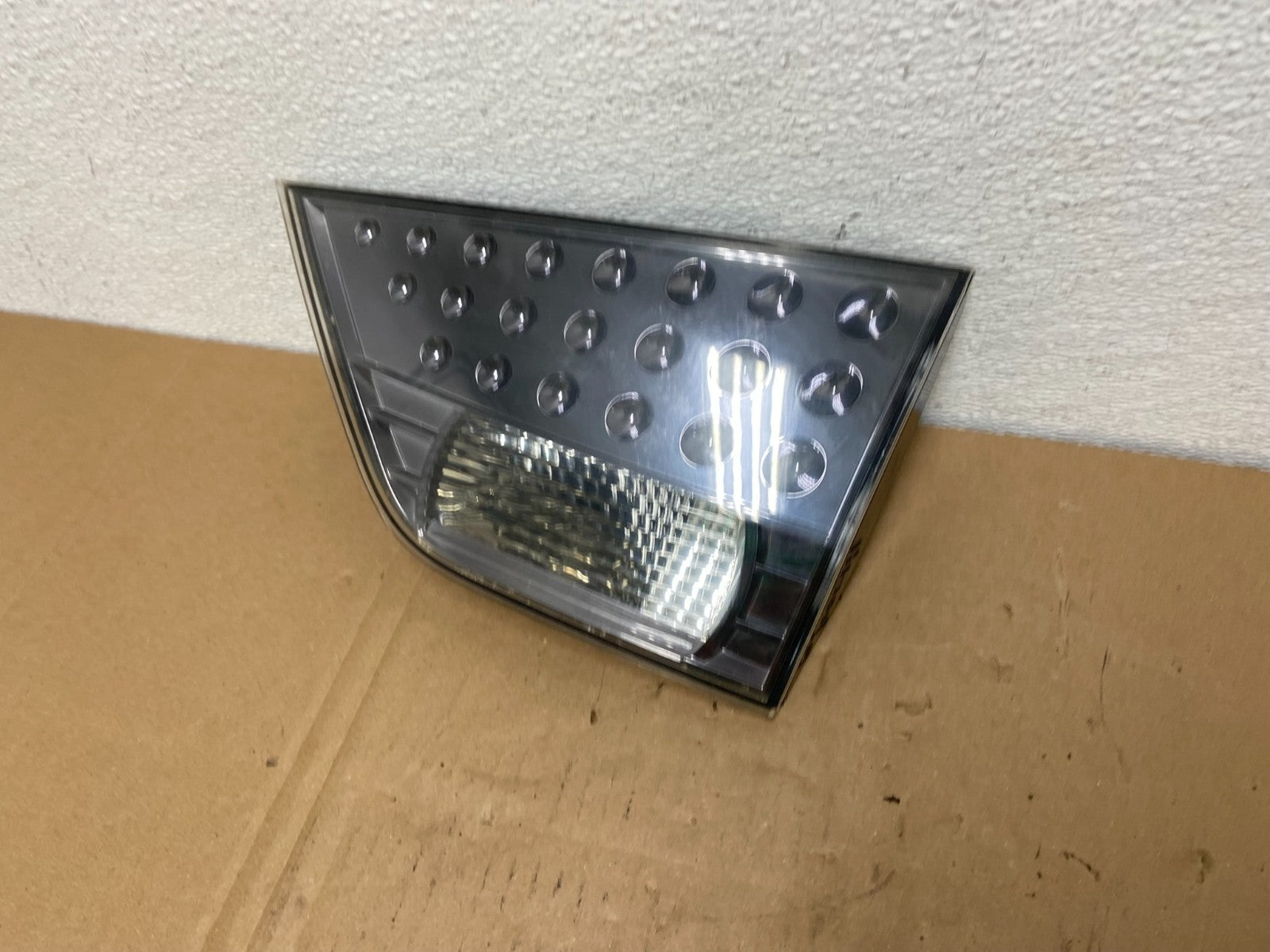 2007 to 2013 Mitsubishi Outlander Right Passenger Inner Tail Light Oem AB6818 DW1