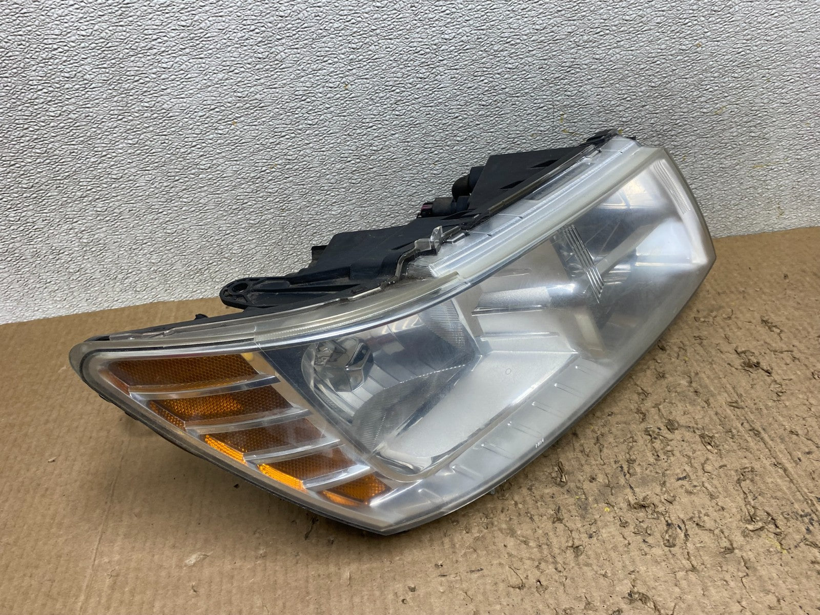 2009 to 2017 Dodge Journey Headlight Right Passenger Rh Halogen Oem W8064 DW2