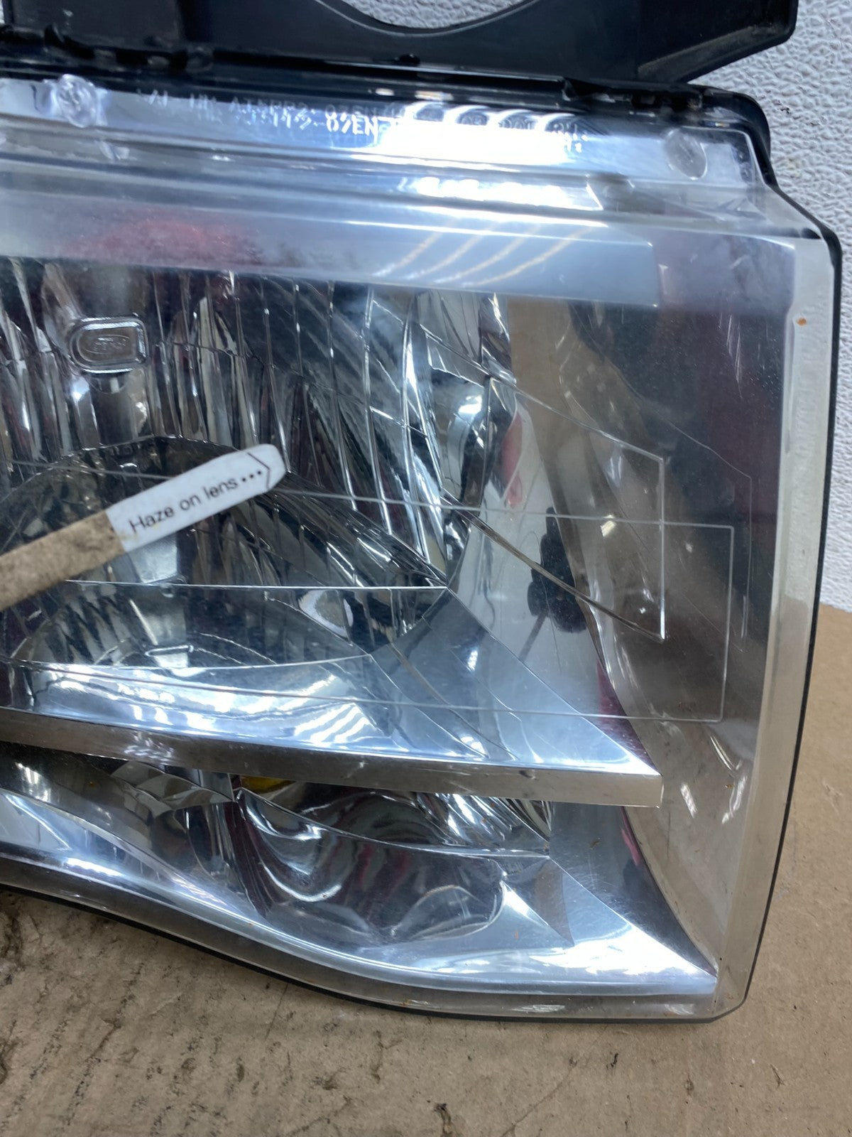 2007 to 2014 Ford Expedition Right Passenger RH side Headlight Halogen AE6604 DW5