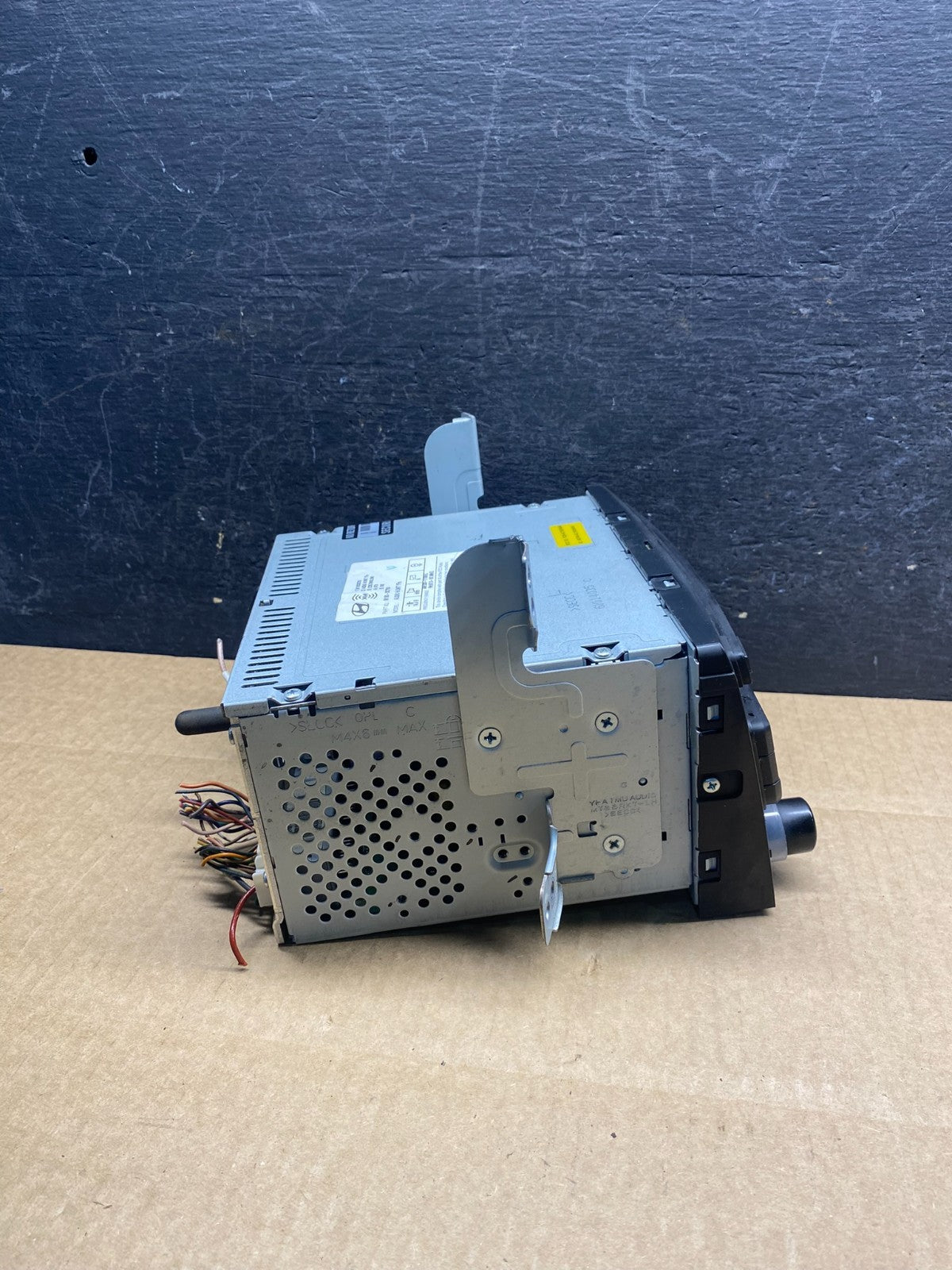 2011 to 2013 Hyundai Sonata Am Fm Cd Player Radio Receiver AG9499 DG2
