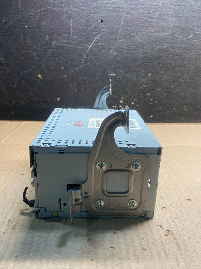 2007 2013 Mitsubishi Outlander AM/FM/CD/MP3 Radio Head Unit Receiver Y7608 DG2