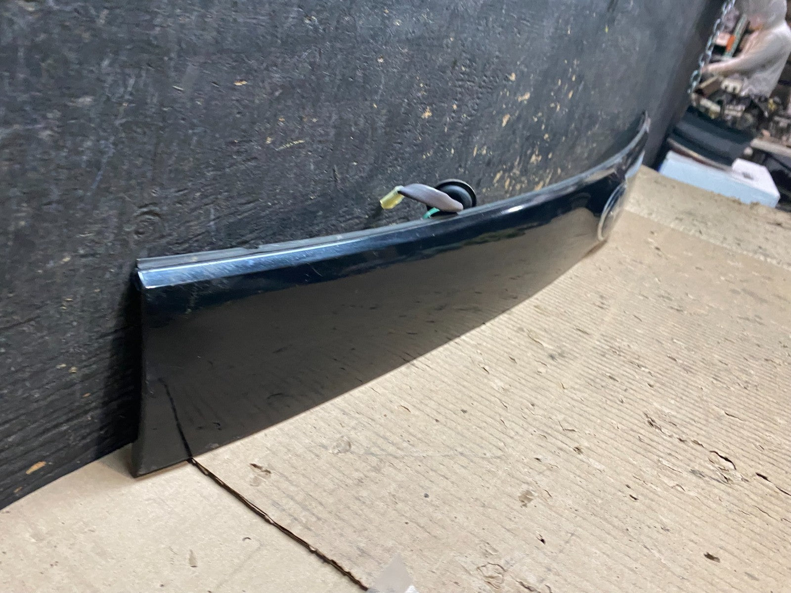 2009 - 2013 Subaru Forester  Liftgate Tailgate Trunk Trim Molding W6106 DG2