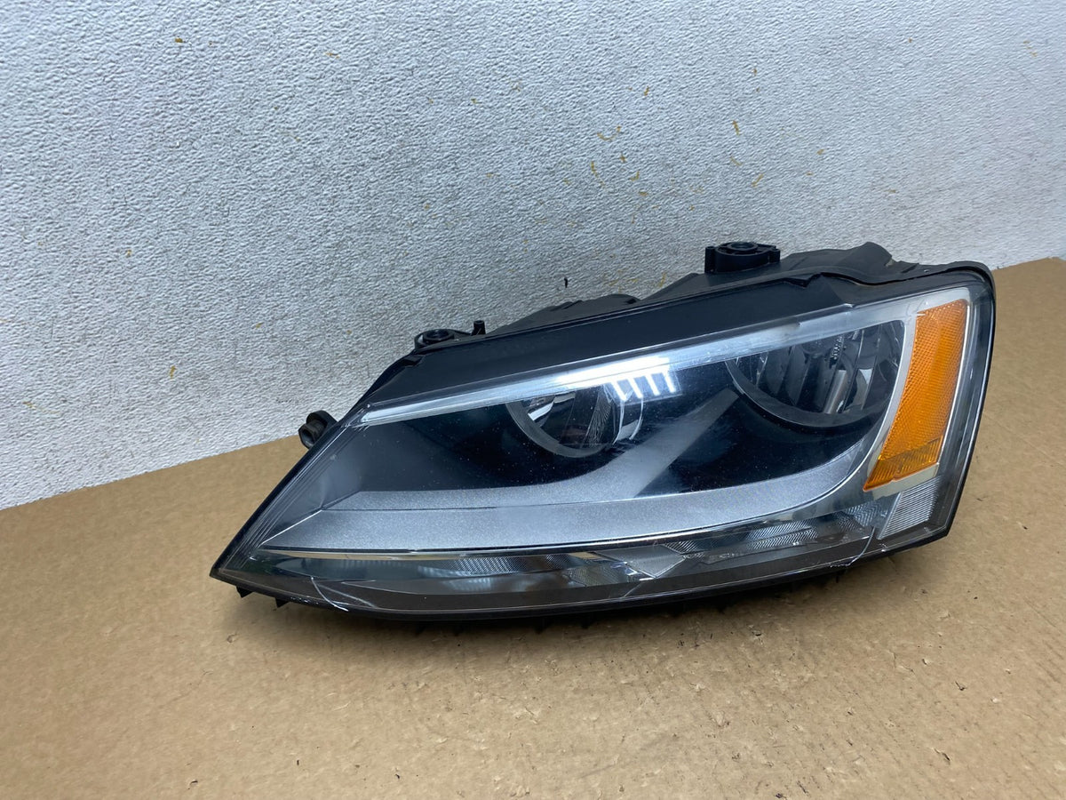 2011 to 2014 Volkswagen Jetta Left Driver LH Headlight Halogen AI3416 DW0