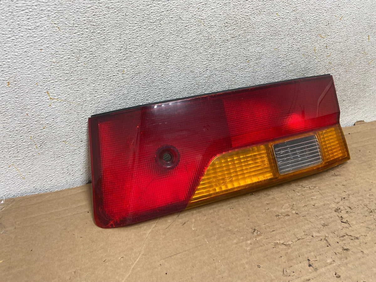 2002-2004 Honda Odyssey Right Passenger RH Side Tail Light Inner AH9188 LK1