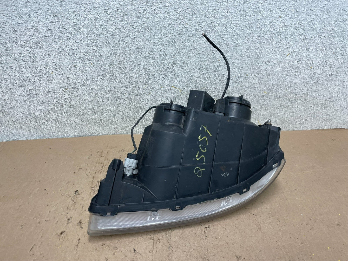 2004 to 2008 Suzuki Forenza Right Passneger RH Halogen Headlight Oem Q5057 DW14