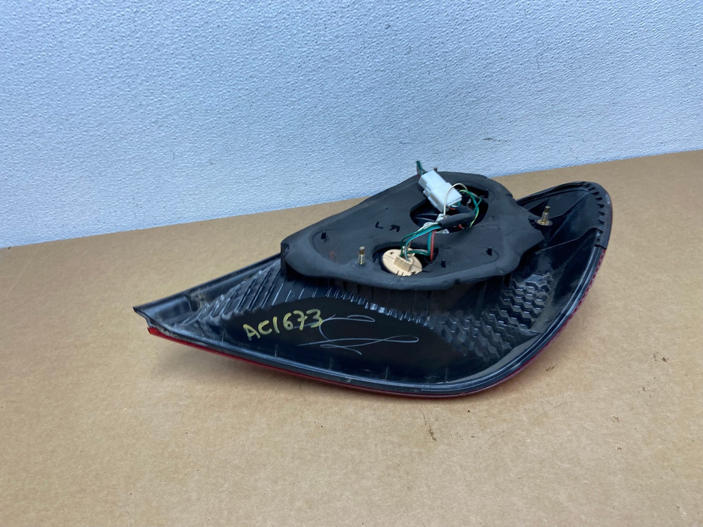 2002 2003 2004 Toyota Camry Left Driver LH Side Tail Light AC1673 LK3