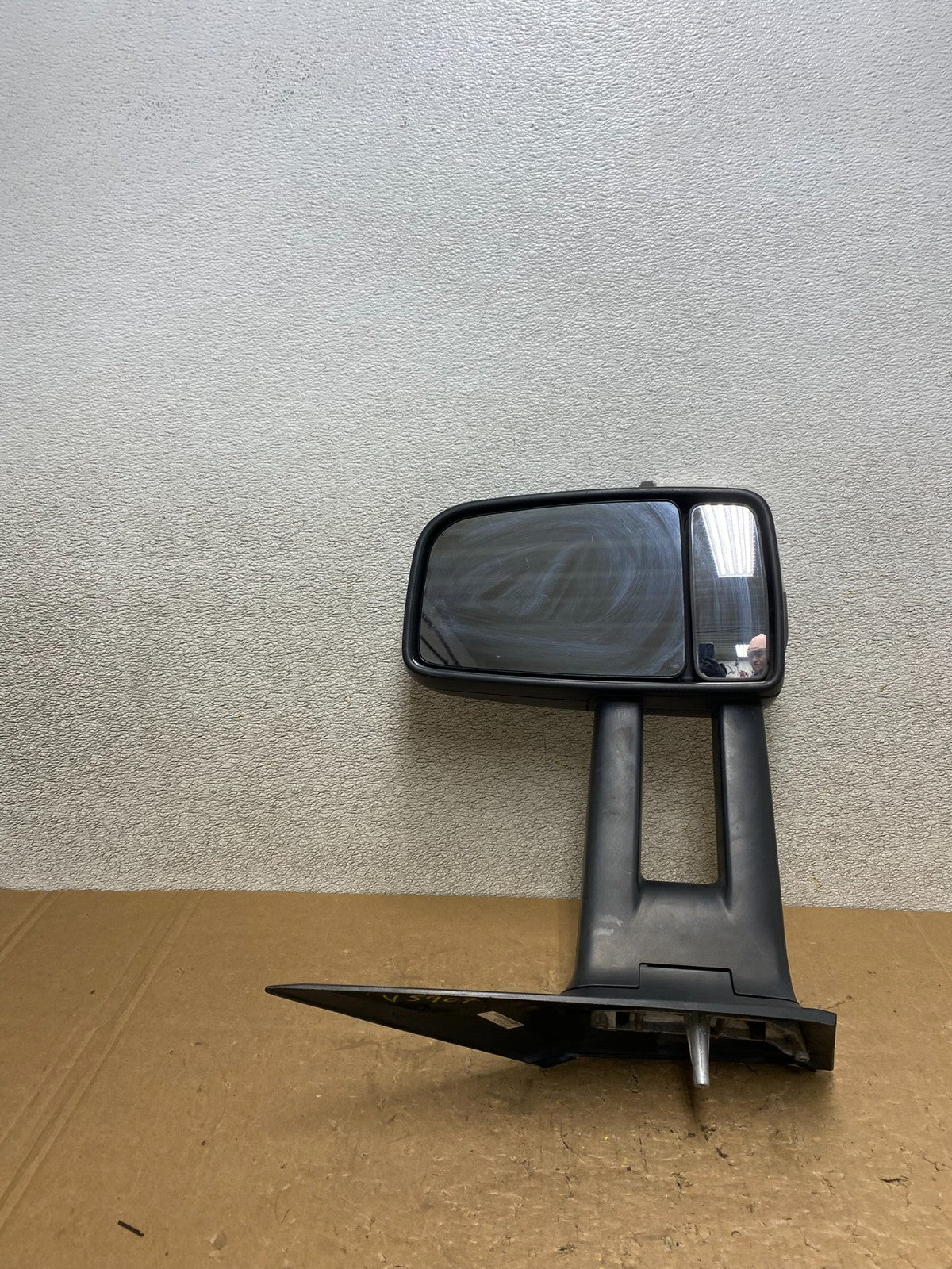 2007 to 2017 Freigtliner Sprinter Right Passenger View Door Mirror V5907 DG6