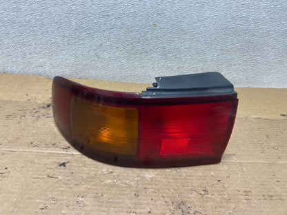 1995 - 1996 Toyota Camry Sedan Left Driver Side Lh Tail Light Lamp Oem AB3401 LK0