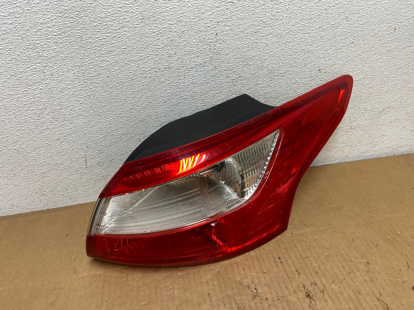 2012 2013 2014 Ford Focus Sedan Right Passenger Rh Side Tail Light AD0922 LK0