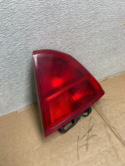 2001 2002 Honda Civic Sedan Right Passenger Rh Side Tail Light AA1278 DW2