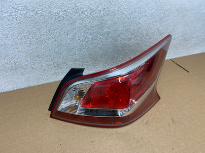 2013 2014 2015 Nissan Altima Right Passenger LED Side Tail Light AI2583 LK2