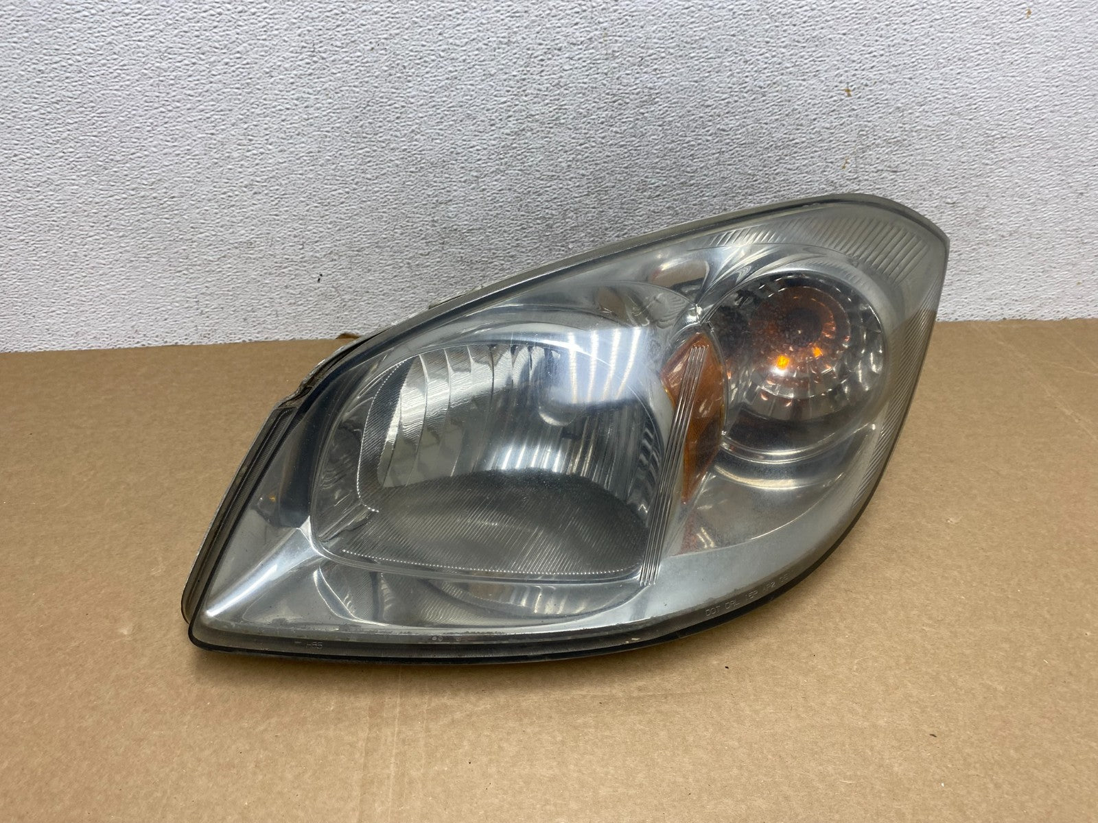 2005-2010 Chevrolet Cobalt Sedan Left Driver LH Halogen Headlight AF9901 DW0