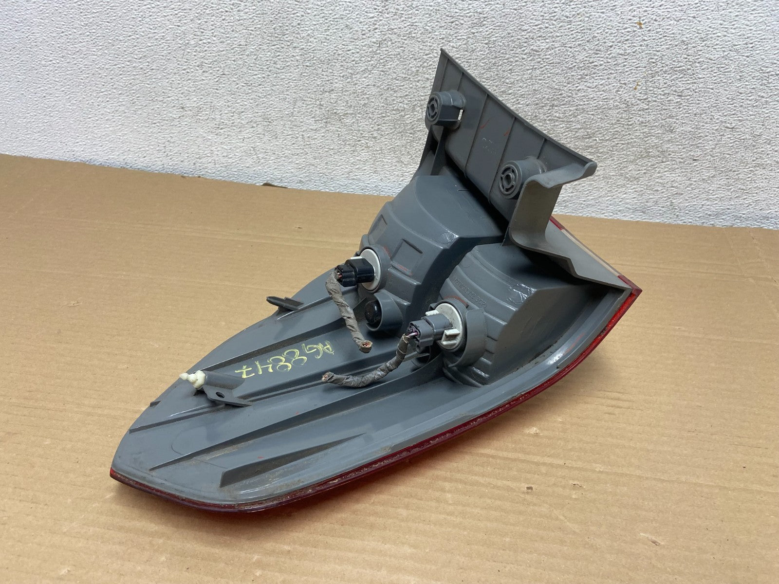 2005 2006 2007 Honda Odyssey Left Driver LH Side Tail Light AG8847 DW5
