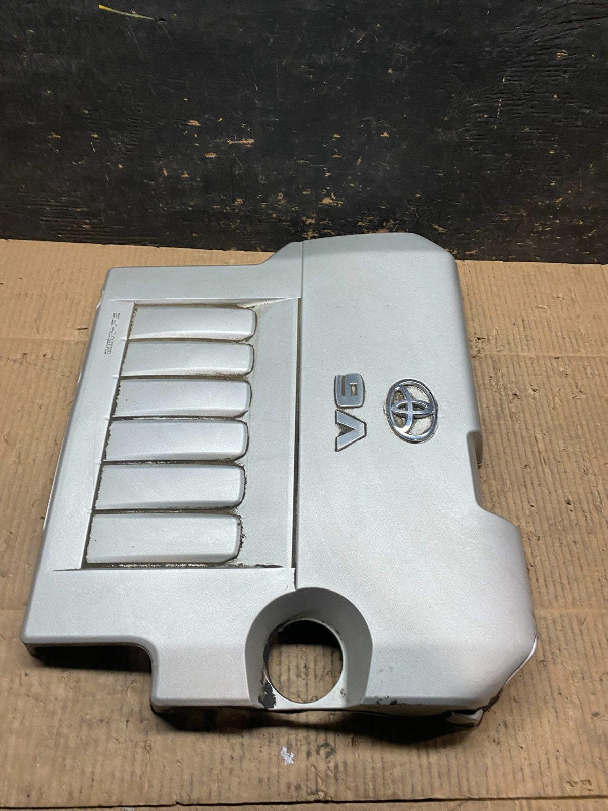 2008 to 2010 Toyota Highlander Top Engine Cover Lid OEM  T9484 DG3