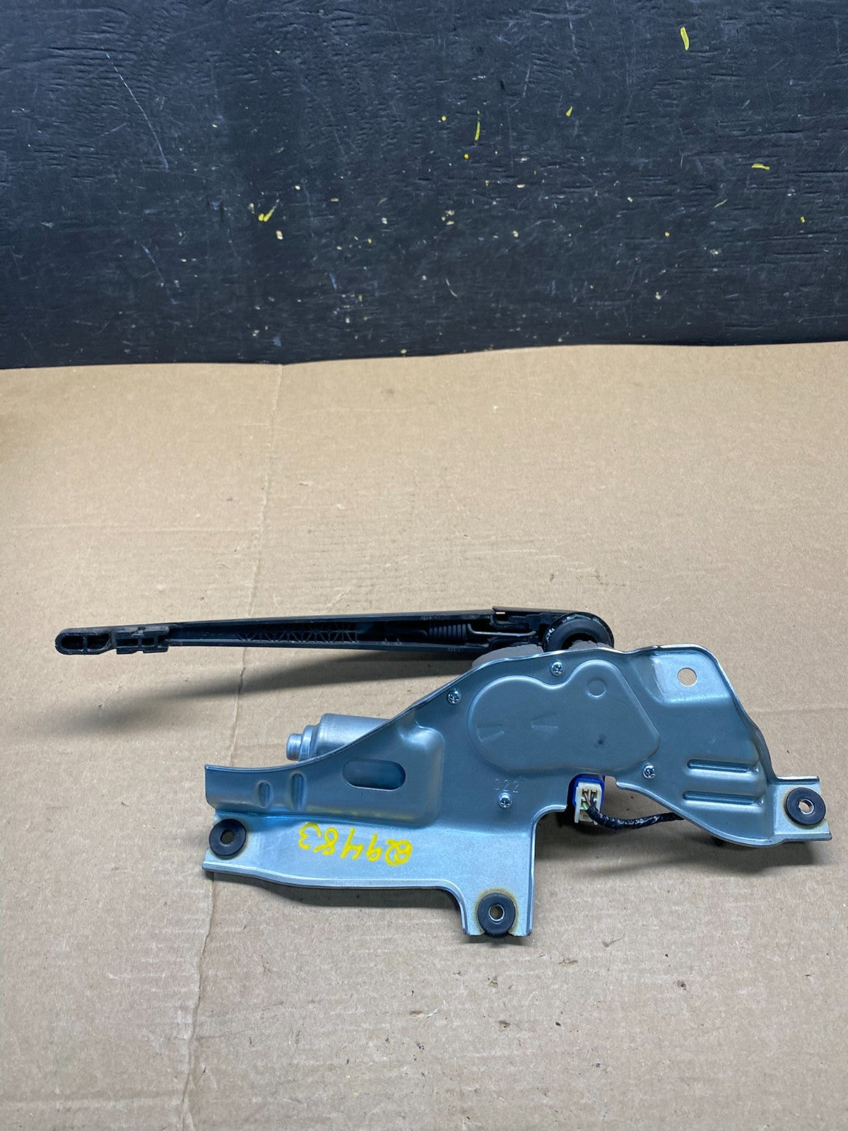 2010 to 2013 Subaru Forester Rear Windshield Washer Wiper Motor Q9483 DG5
