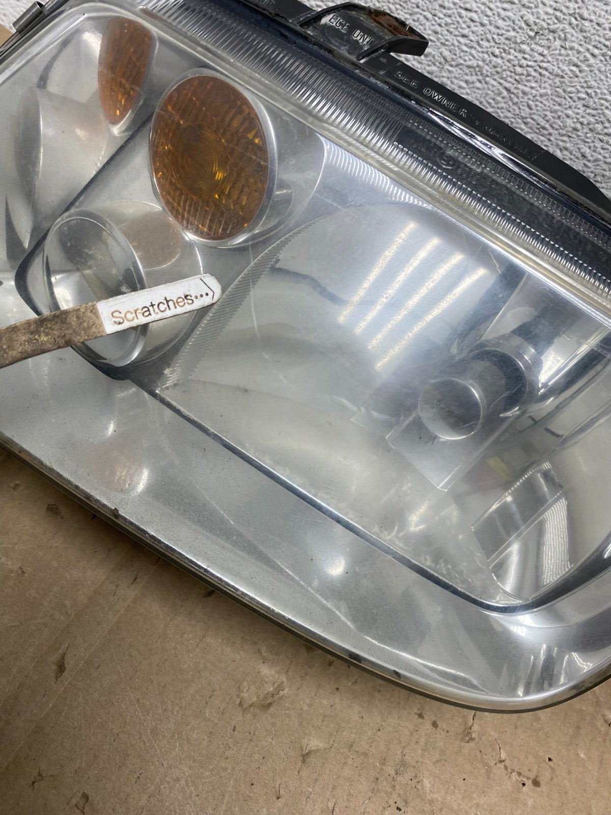 2002 to 2004 Volkswagen Jetta Left+Right Headlights AG6894 DW3