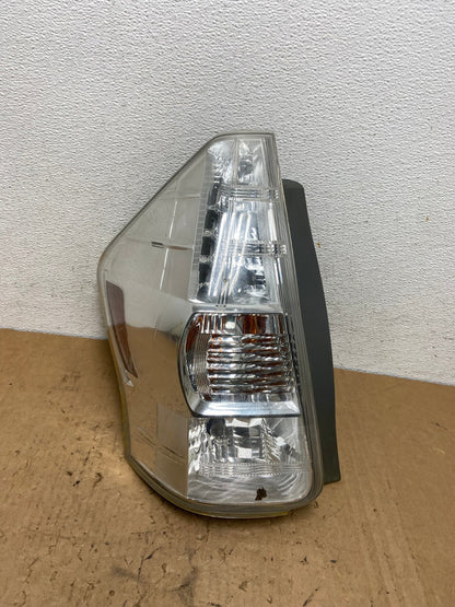 2012 2013 2014 Toyota Prius V LED Left Driver LH Tail Light AD3286 LK0